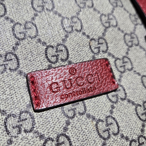 Gucci Supreme Controllato Monogram Zippered Tote Bag - Picture 9 of 10